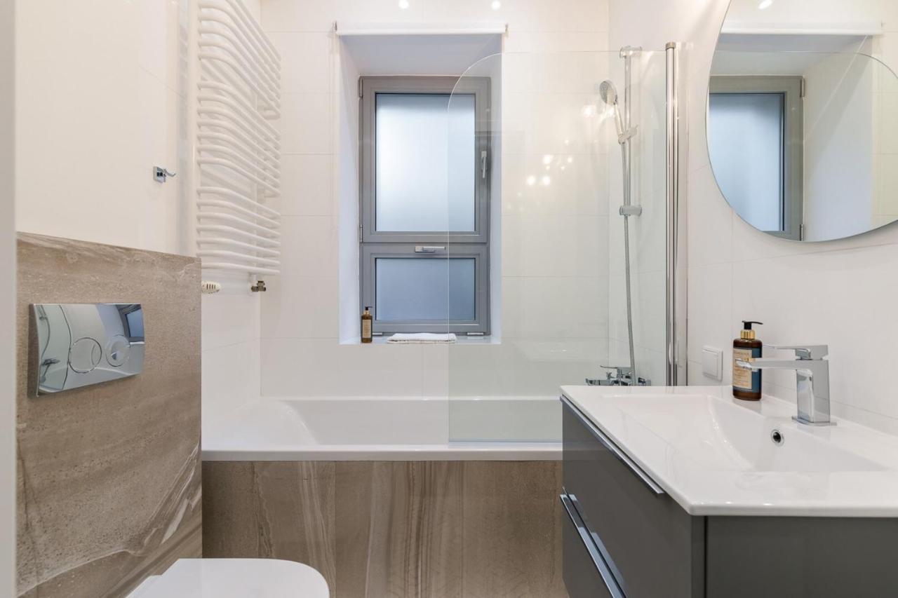 Twarda 14 - Elegant Apartment By Noclegi Renters Warsaw Ngoại thất bức ảnh